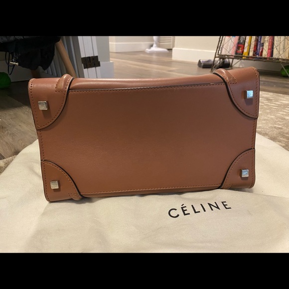 Excellent Condition: Celine Luggage Tote Cognac. Retails $3,350. - Picture 3 of 4